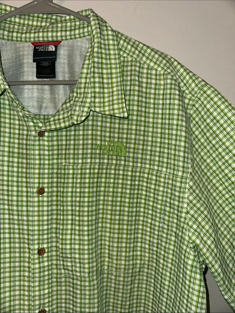 EUC! The North Face Men's Green Gingham Short-Sleeve Button-Down Shirt